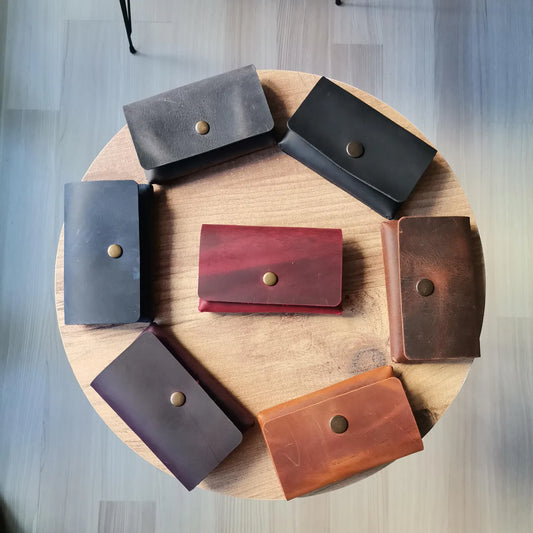El Yapımı Deri Minimalist Kartlık